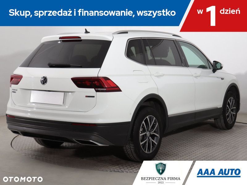 Volkswagen Tiguan Allspace - 6