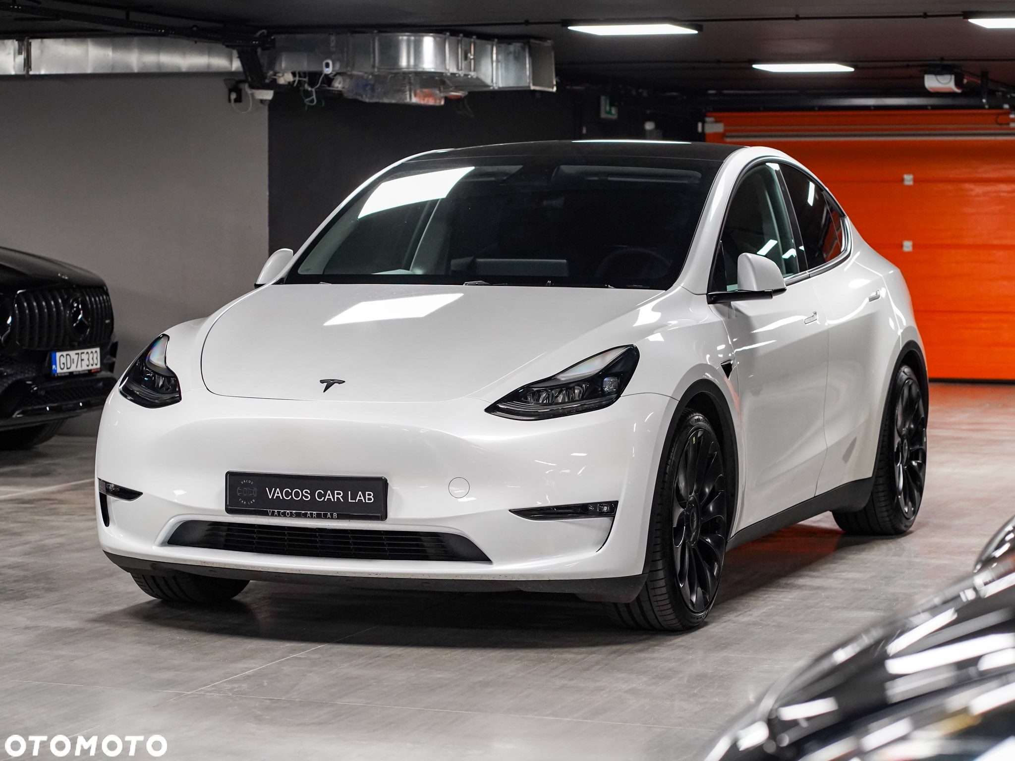 Tesla Y Performance AWD - 4