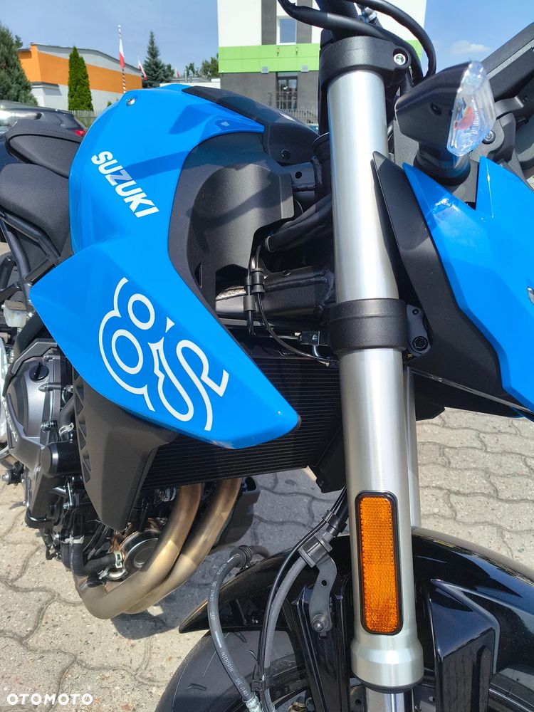 Suzuki GSX - 9