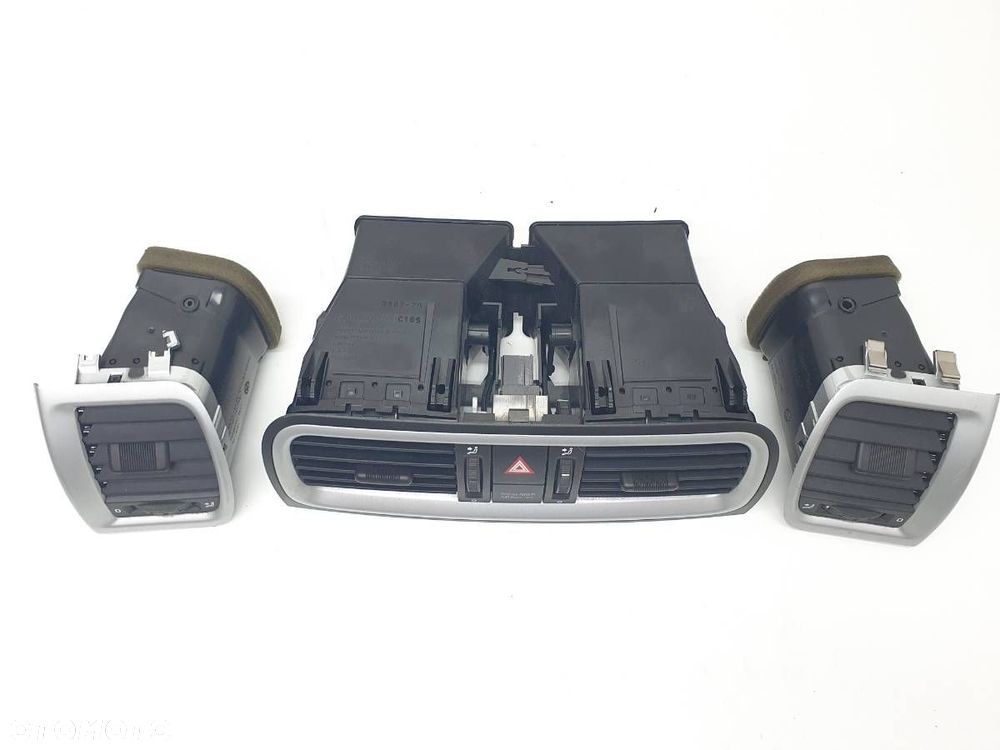 KRATKA KRATKI NAWIEWU DESKI KONSOLI SKODA ROOMSTER FABIA II 5J0820951 - 4