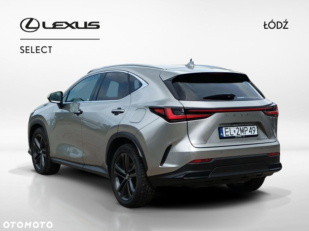 Lexus NX - 4