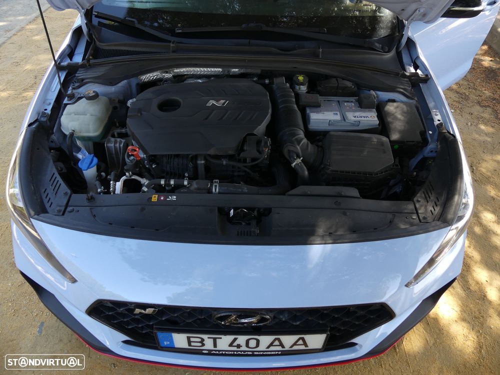 Hyundai i30 N 2.0 T-GDi Performance Pack - 30