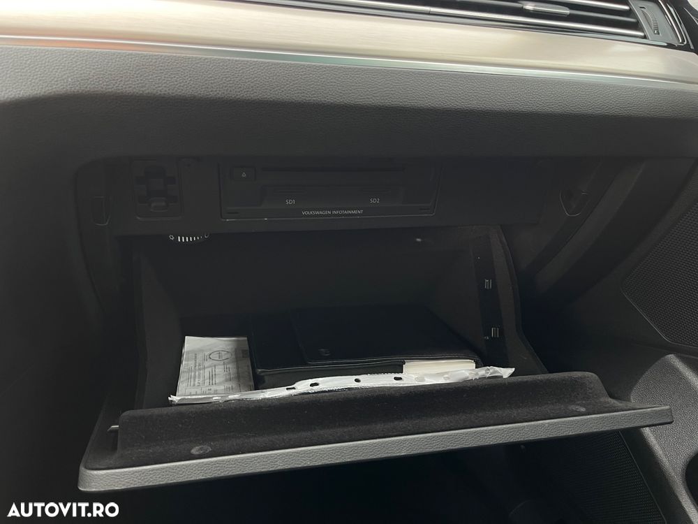 Volkswagen Passat - 14