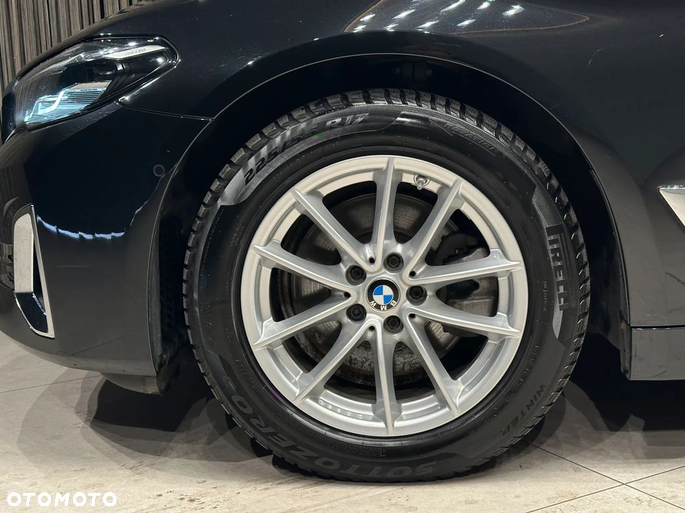 BMW Seria 5 520d xDrive MHEV Luxury Line - 3