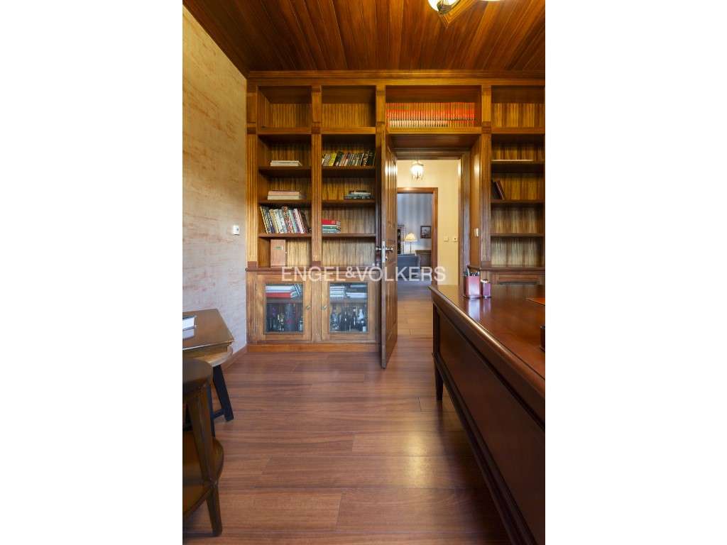 Moradia T5 de luxo na Herdade da Aroeira - Grande imagem: 4/39