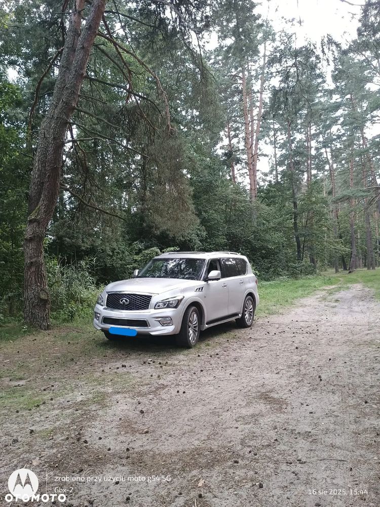 Infiniti QX80 - 14