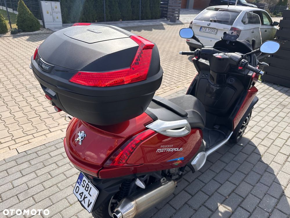 Peugeot Metropolis - 10