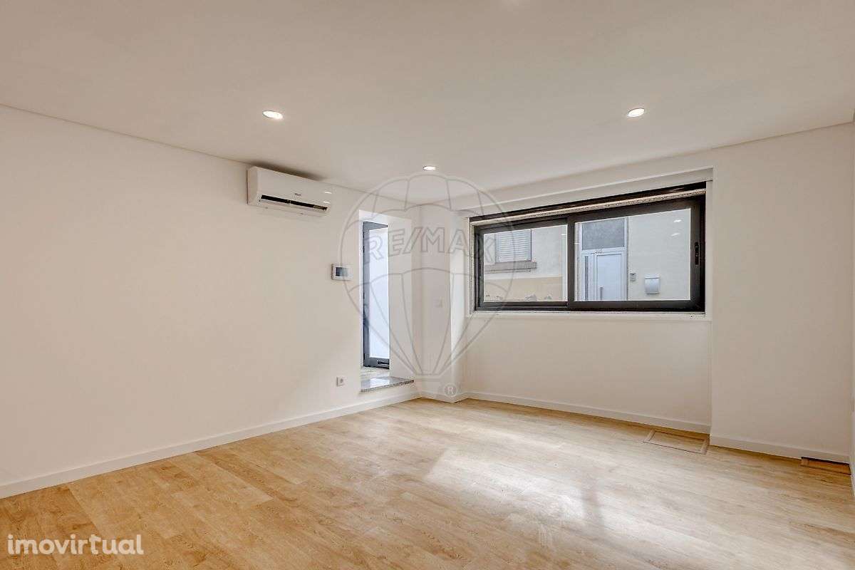 Moradia T1 para venda - Grande imagem: 3/17