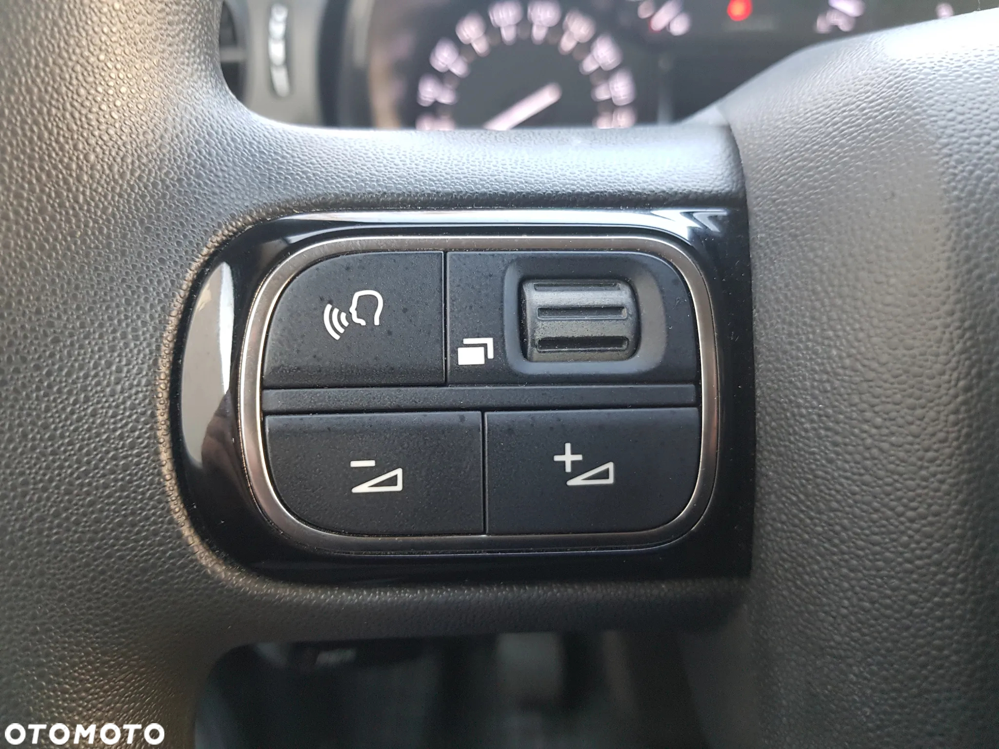 Citroën C3 1.2 PureTech Shine - 18