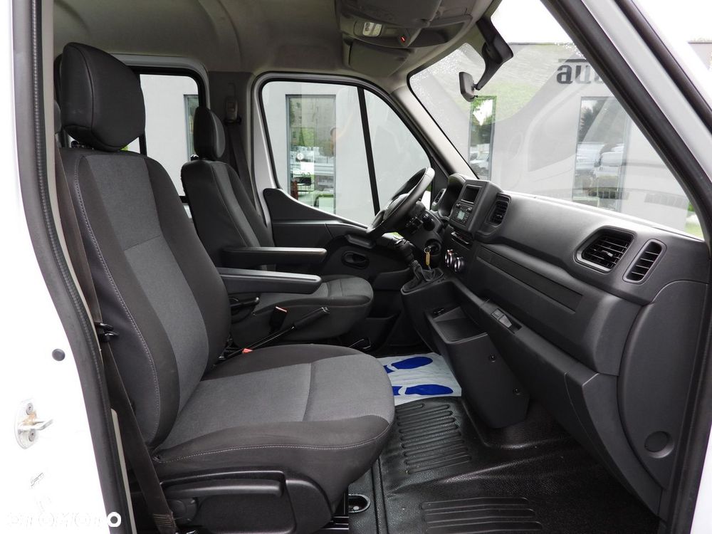 Renault MASTER  WYWROTKA PODWÓJNA KABINA DOKA 6 MIEJSC TEMPOMAT LEDY BLIŹNIACZE KOŁA KLIMATYZACJA  130KM - 35