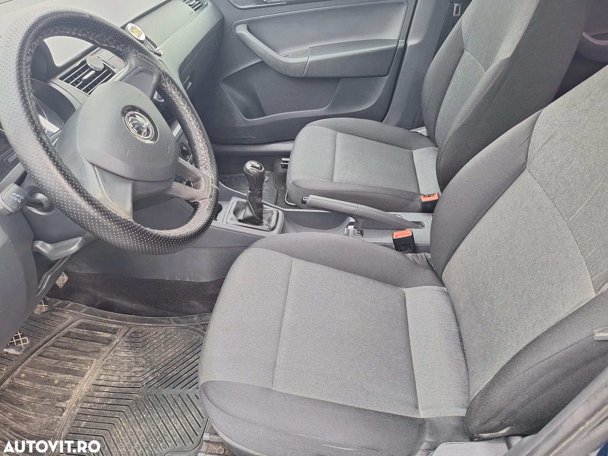 Skoda RAPID 1.4 TDI Active - 35