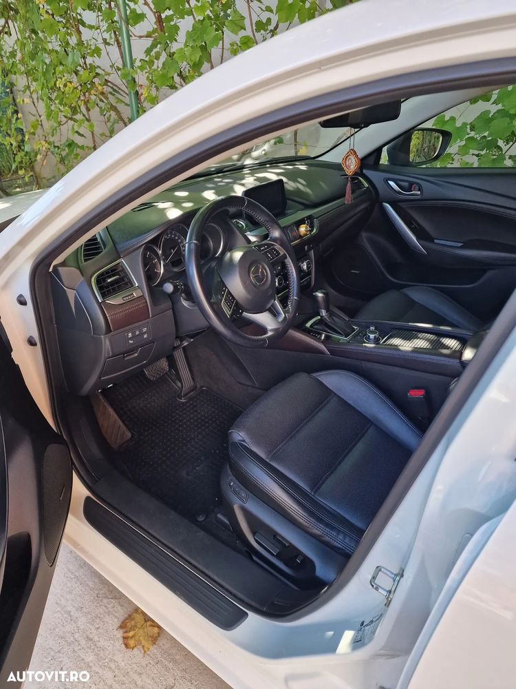 Mazda 6 CD175 AT Revolution Top - 13