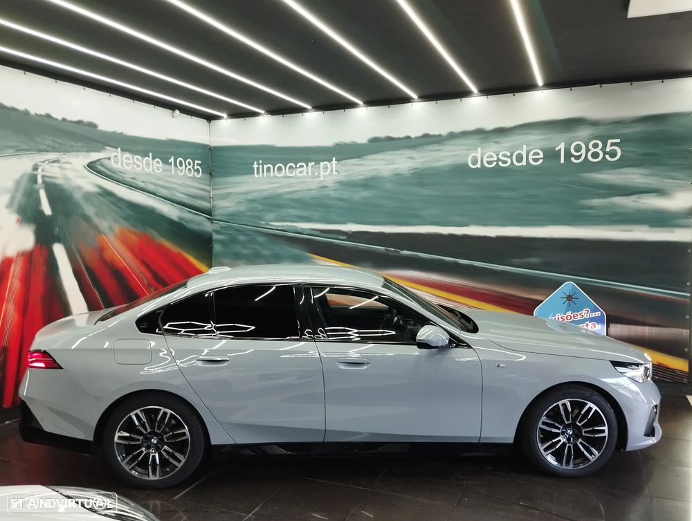 BMW 520 d Pack Desportivo M - 4