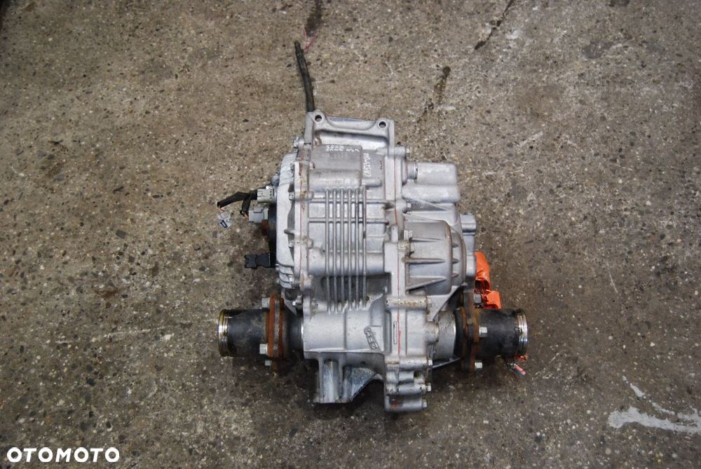 DYFERENCJAŁ MOSTY TYLNY 82090-48020 LEXUS NX300H - 2