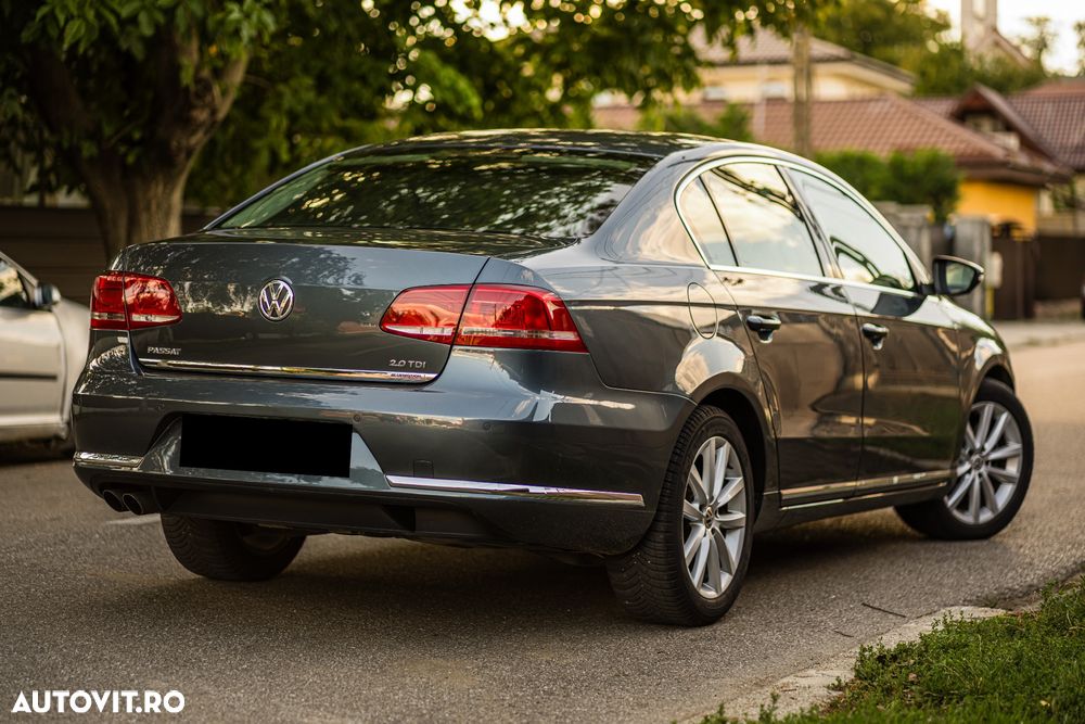 Volkswagen Passat - 2