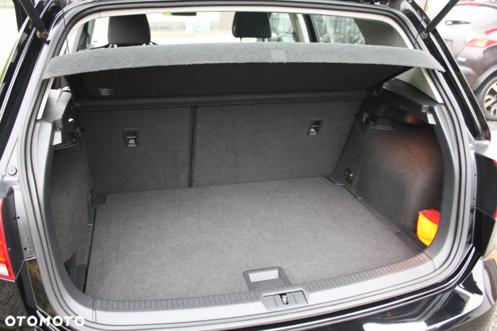 Volkswagen Golf 1.2 TSI MATCH - 37