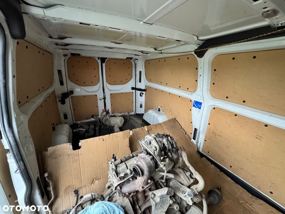 Ford Transit Custom - 14
