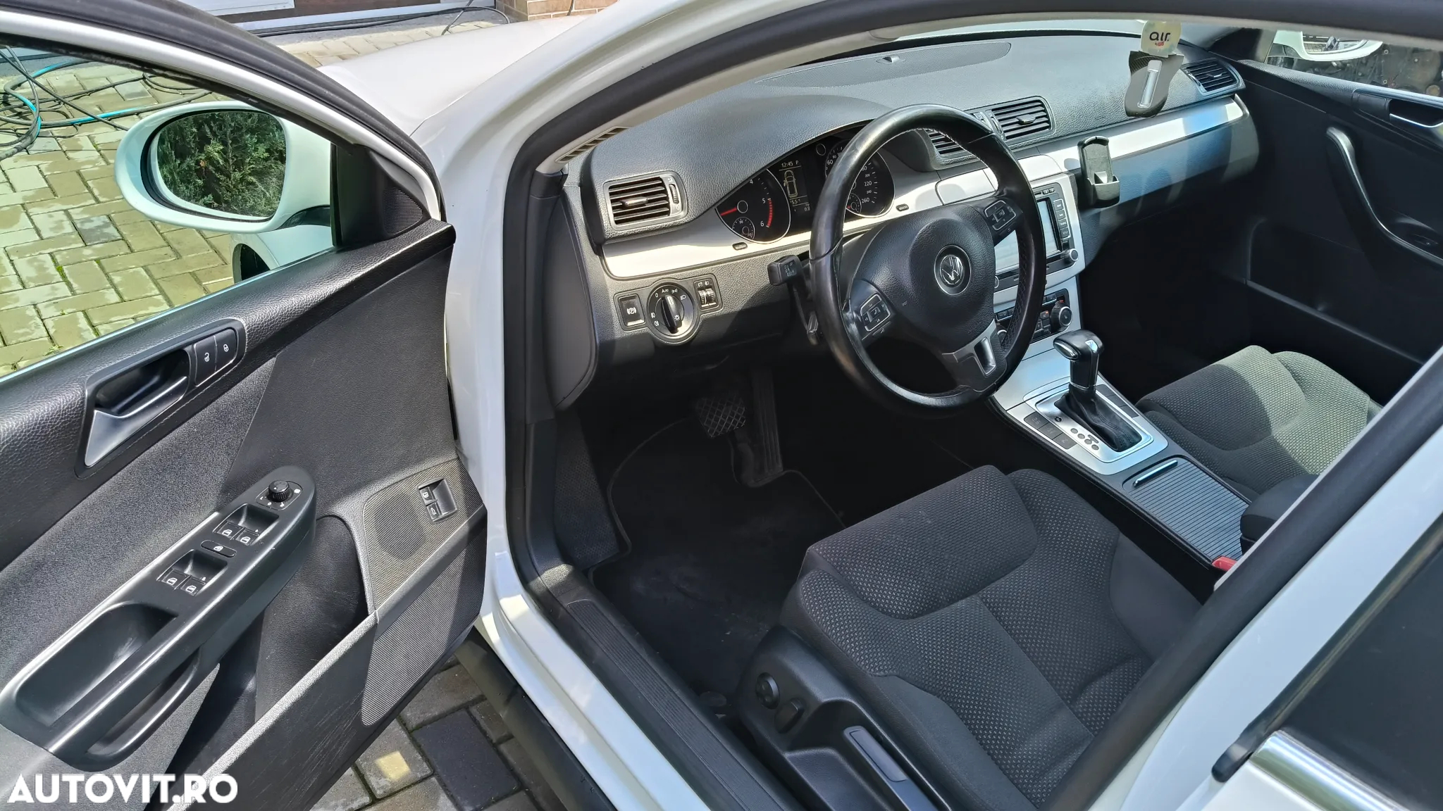 Volkswagen Passat Variant 2.0 TDI BlueMotion Technology Comfortline DSG - 5