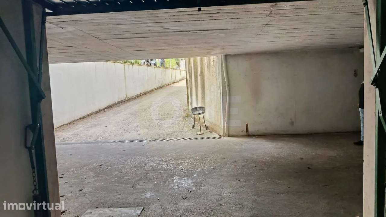 Garagem box | Copa e duche | Póvoa de Santa Iria - Grande imagem: 5/13