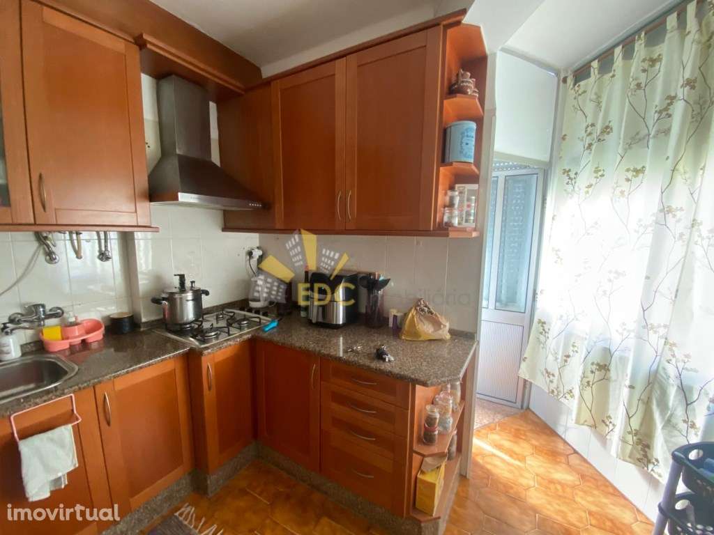 Apartamento T3 bastante soalheiro | Localizado em Camarate | Não pe... - Grande imagem: 4/21