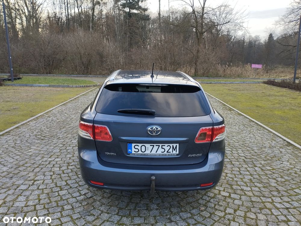Toyota Avensis 2.0 D-4D Executive - 16