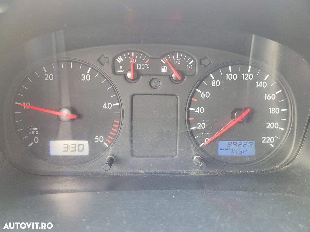 Volkswagen Transporter - 12