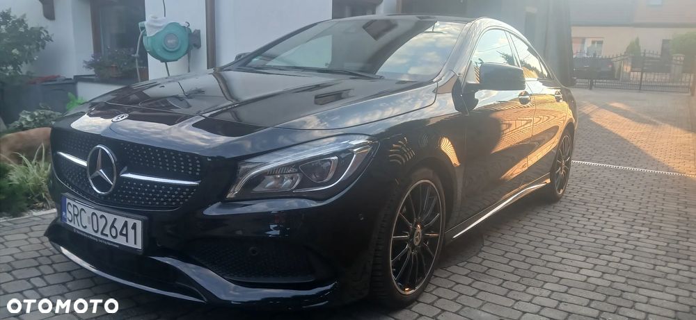 Mercedes-Benz CLA 200 AMG Line - 2