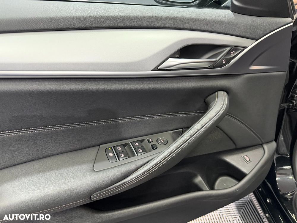 BMW Seria 5 520d Aut. - 21