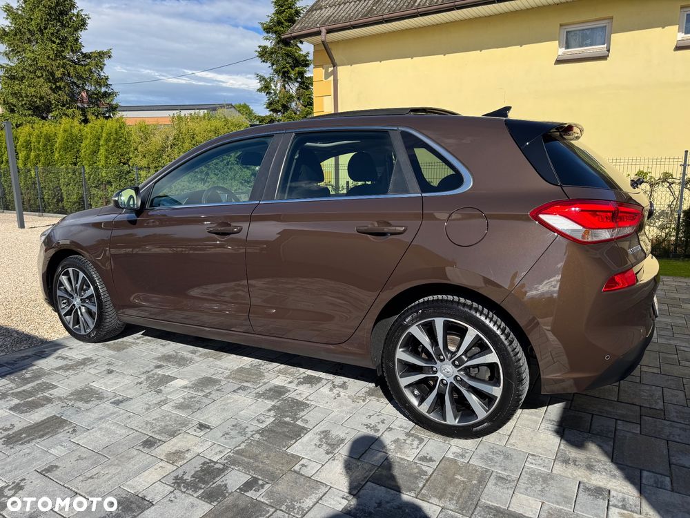 Hyundai i30 1.6 CRDI Intro Edition - 10