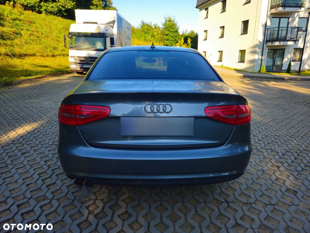 Audi A4 Limousine - 28
