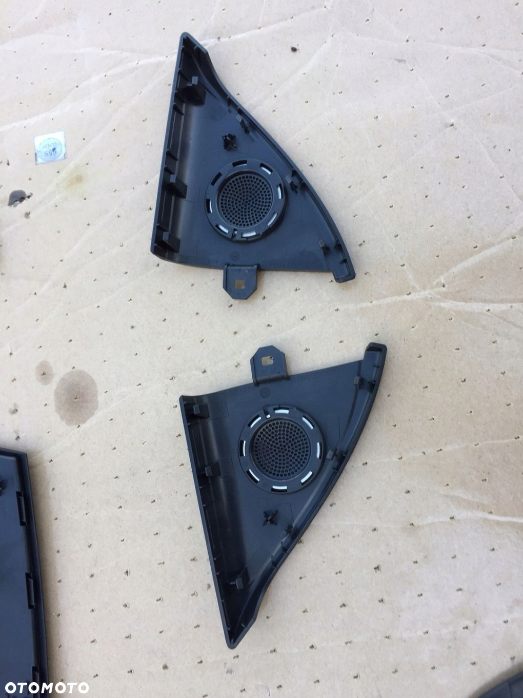 A5 8T COUPE MASKOWNICE GŁOŚNIKÓW BANG OLUFSEN KPL. - 16