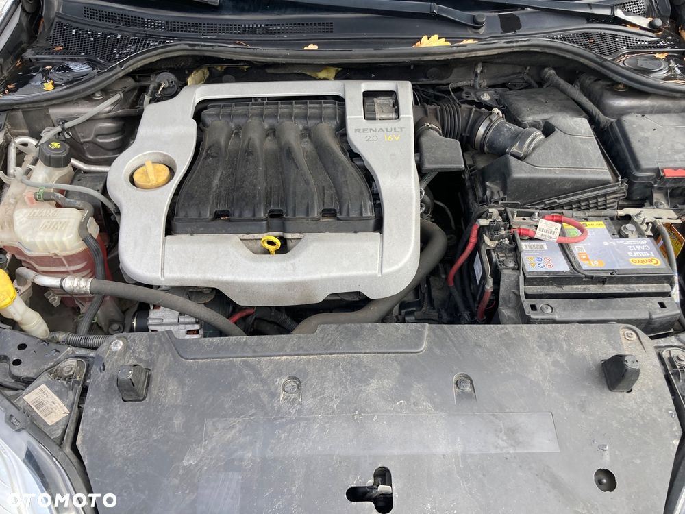 Renault Laguna 2.0 Black Edition - 13