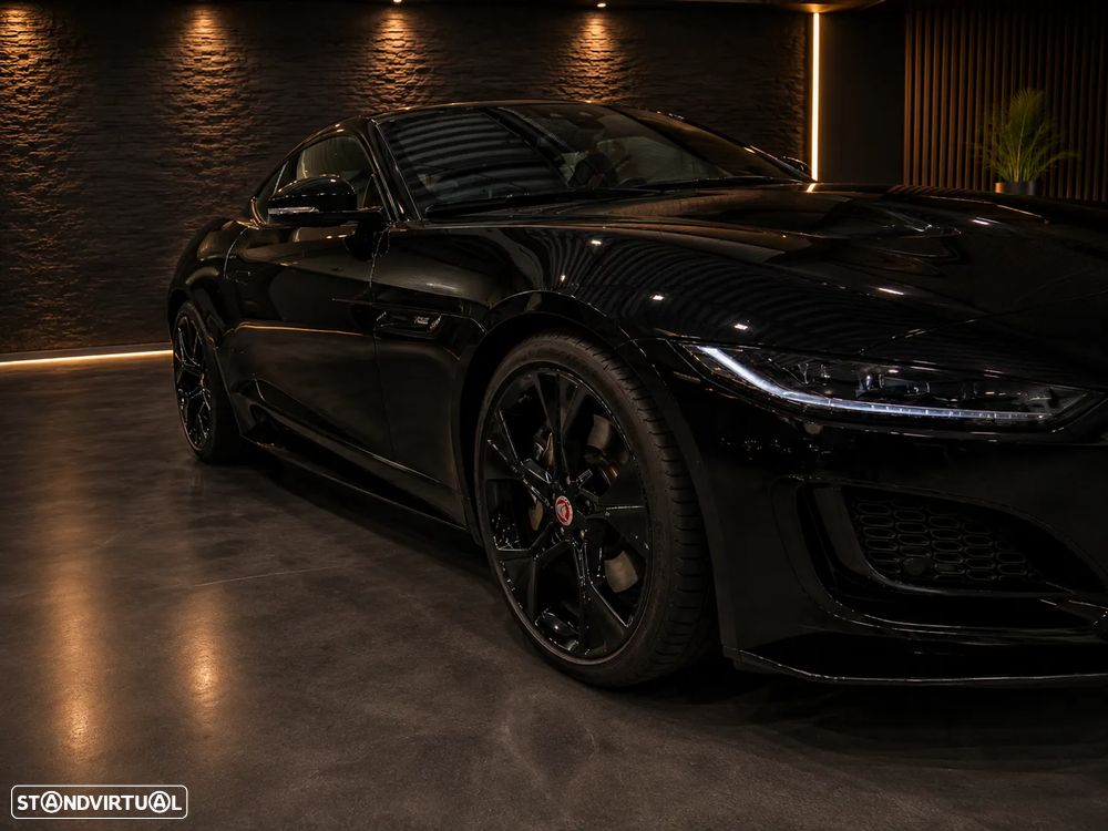 Jaguar F-Type 2.0 i4 R-Dynamic Black - 4