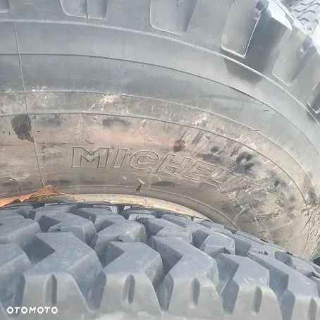 Opona zimowa z kolcami 12 R 20 - 3