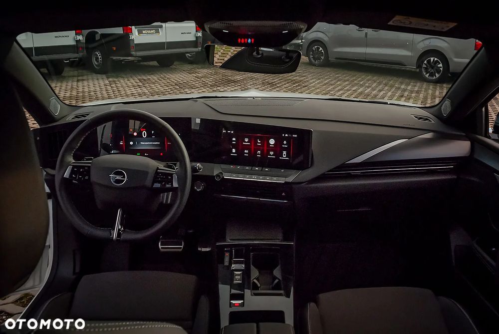 Opel Astra 1.2 T GS Line S&S - 14