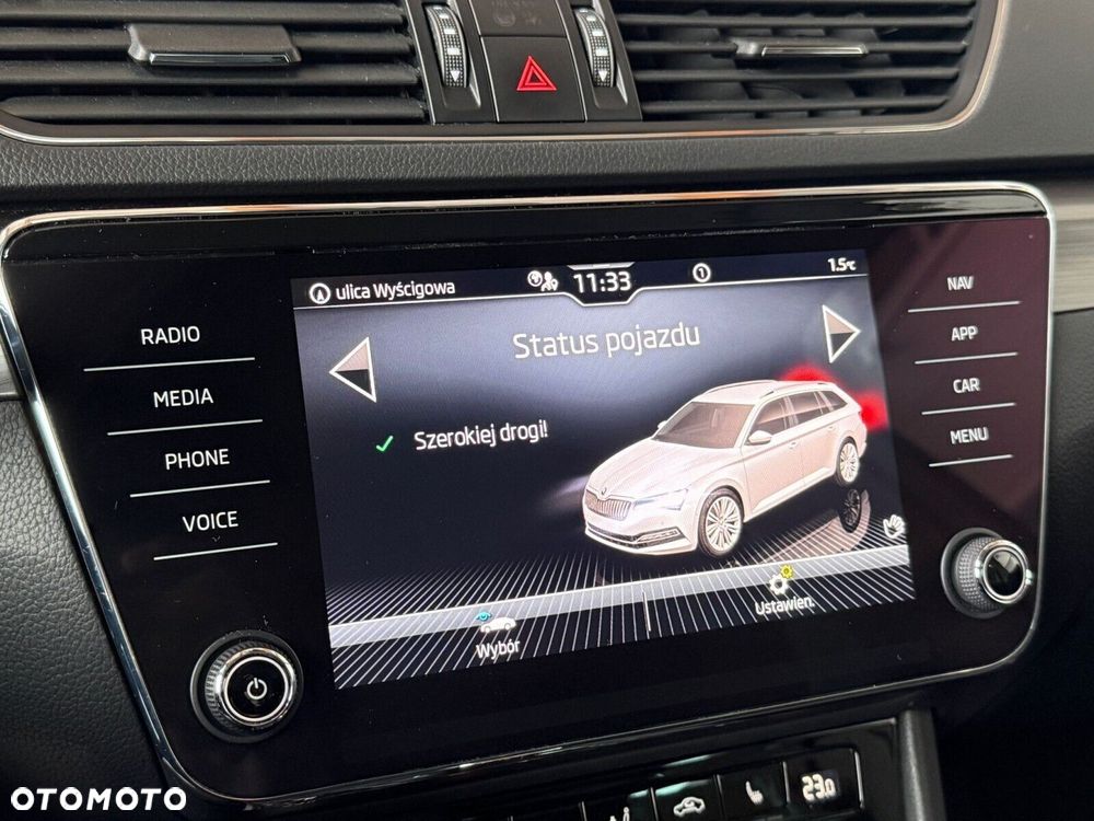 Skoda Superb 2.0 TDI SCR Style DSG - 26