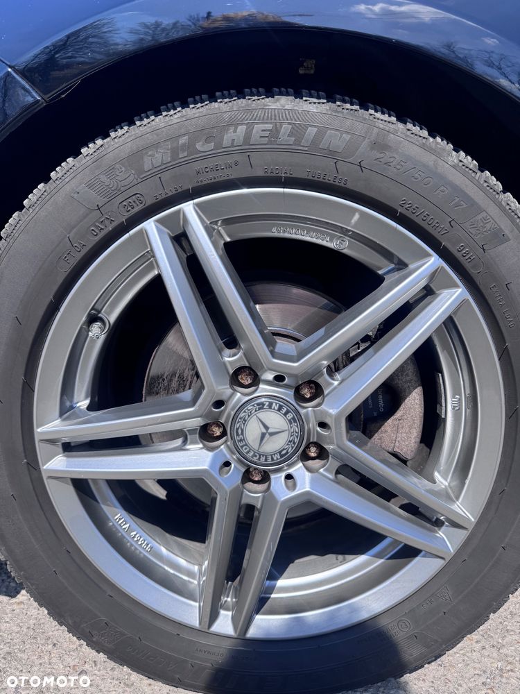 Mercedes-Benz Klasa E 200 CDI DPF BlueEFFICIENCY 7G-TRONIC - 4