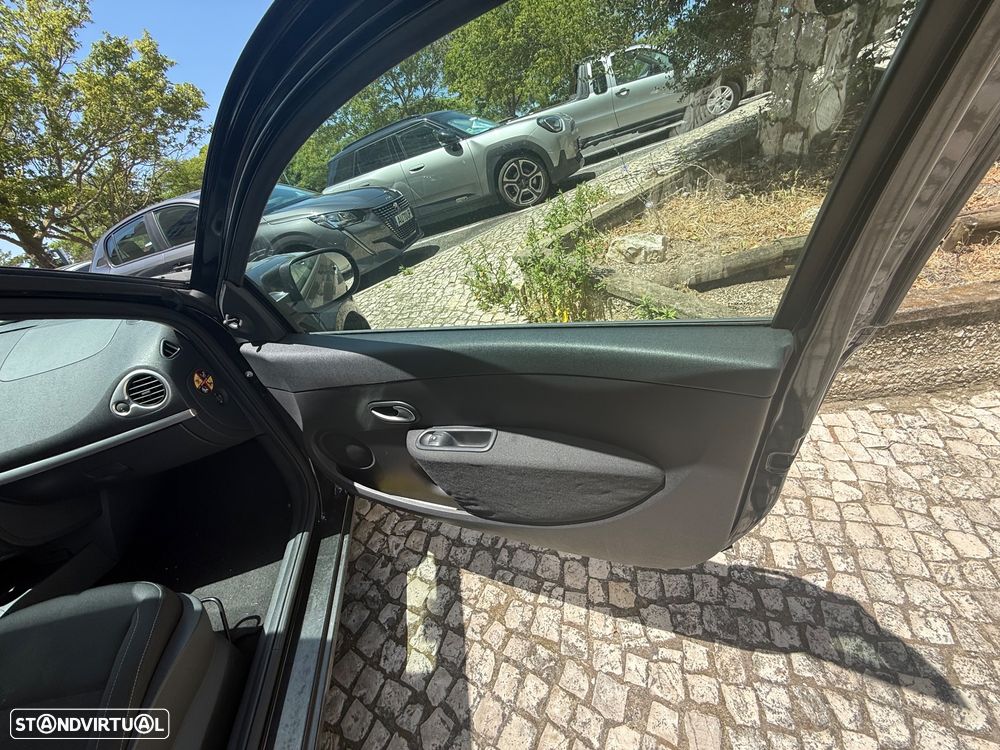 Renault Clio - 13