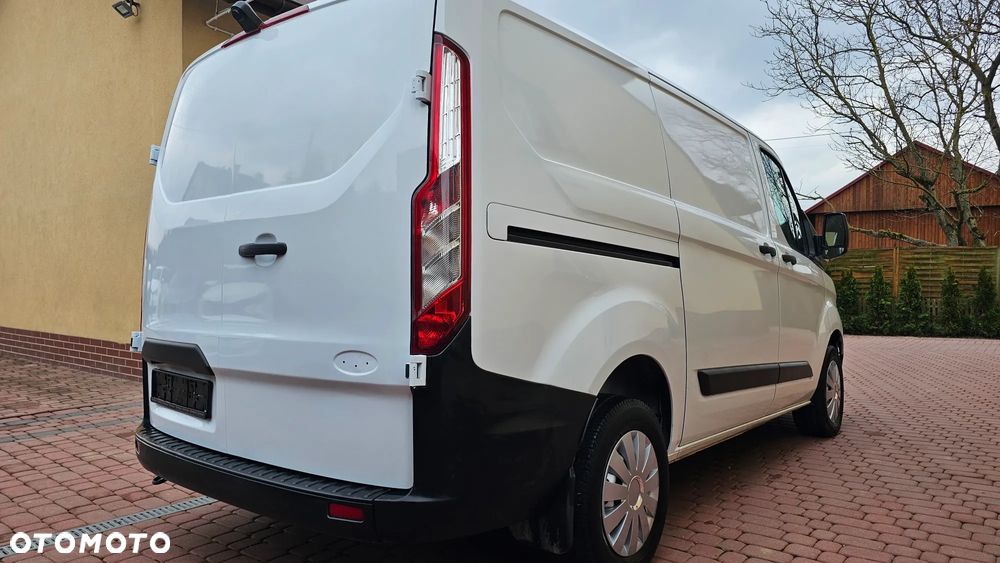 Ford Transit Custom - 19
