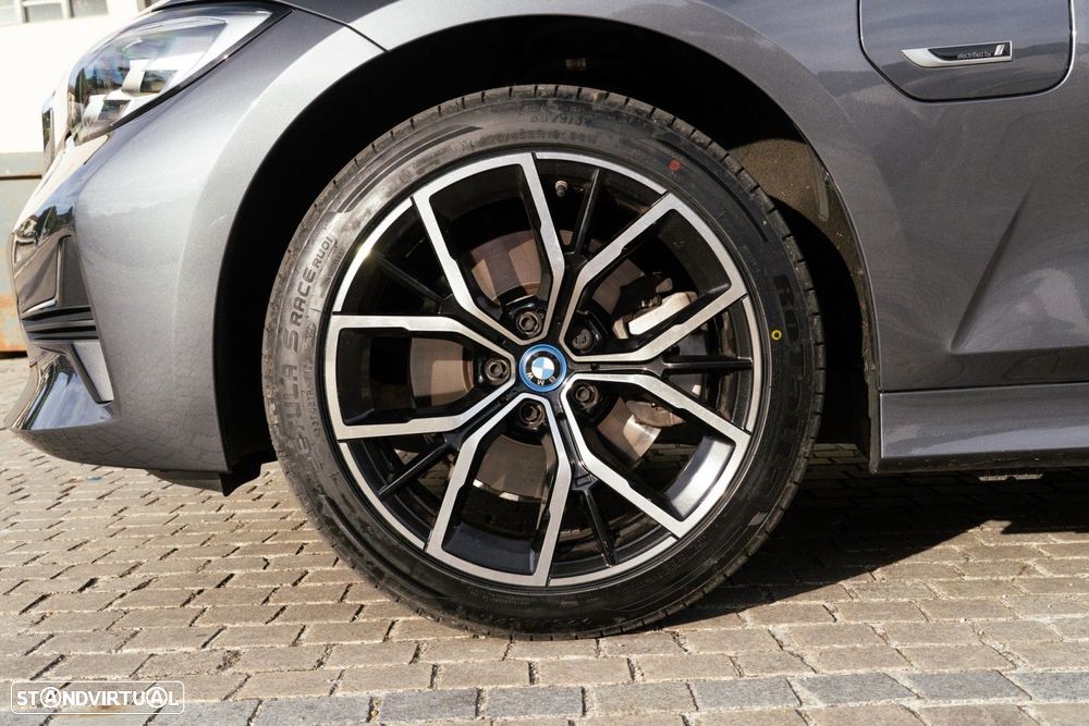 BMW 320 e Line Sport Auto - 54