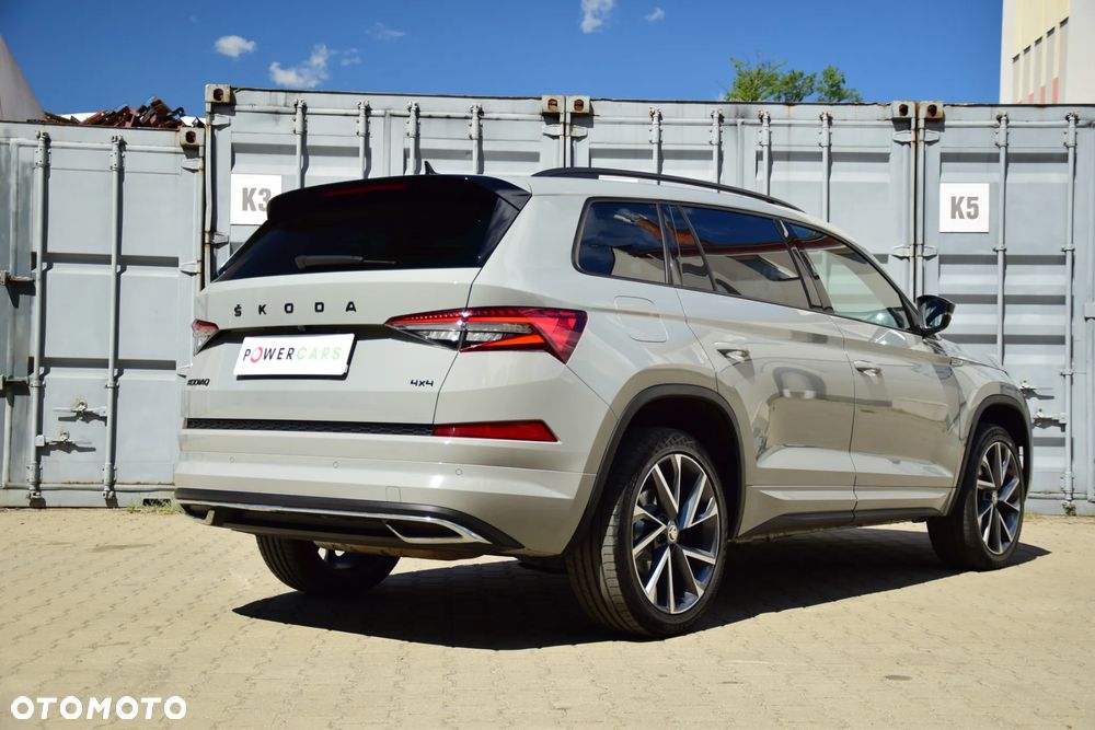 Skoda Kodiaq 2.0 TSI 4x4 Sportline DSG - 9