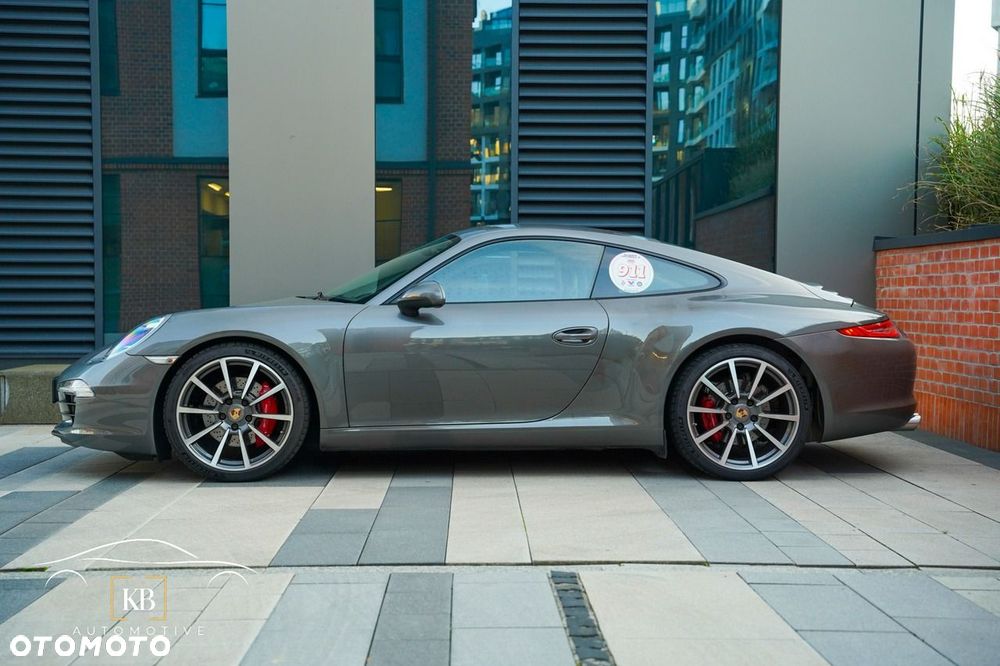 Porsche 911 Carrera S PDK - 21