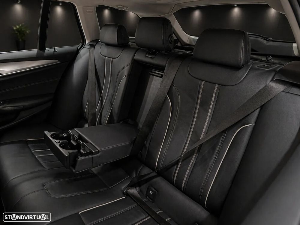 BMW 520 e Line Luxury - 10