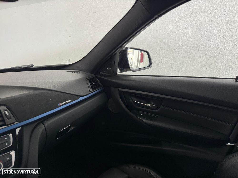 BMW 328 i Auto Pack M - 23