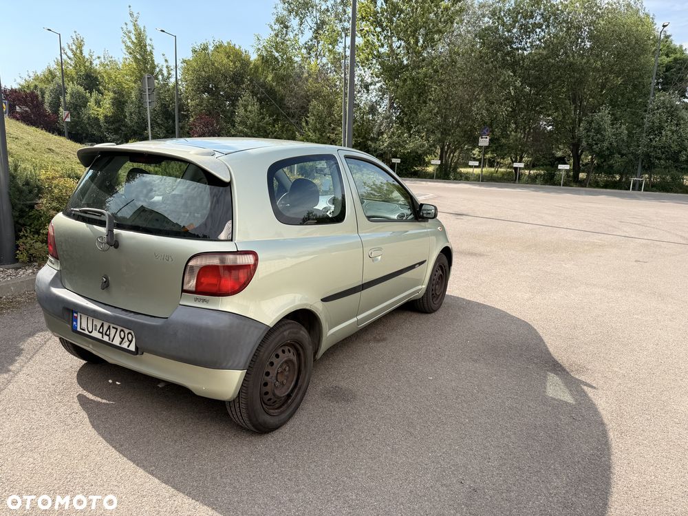 Toyota Yaris 1.0 Terra - 4