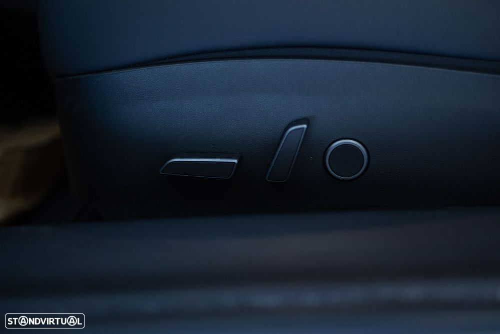 Tesla Model 3 Standard RWD Plus - 36