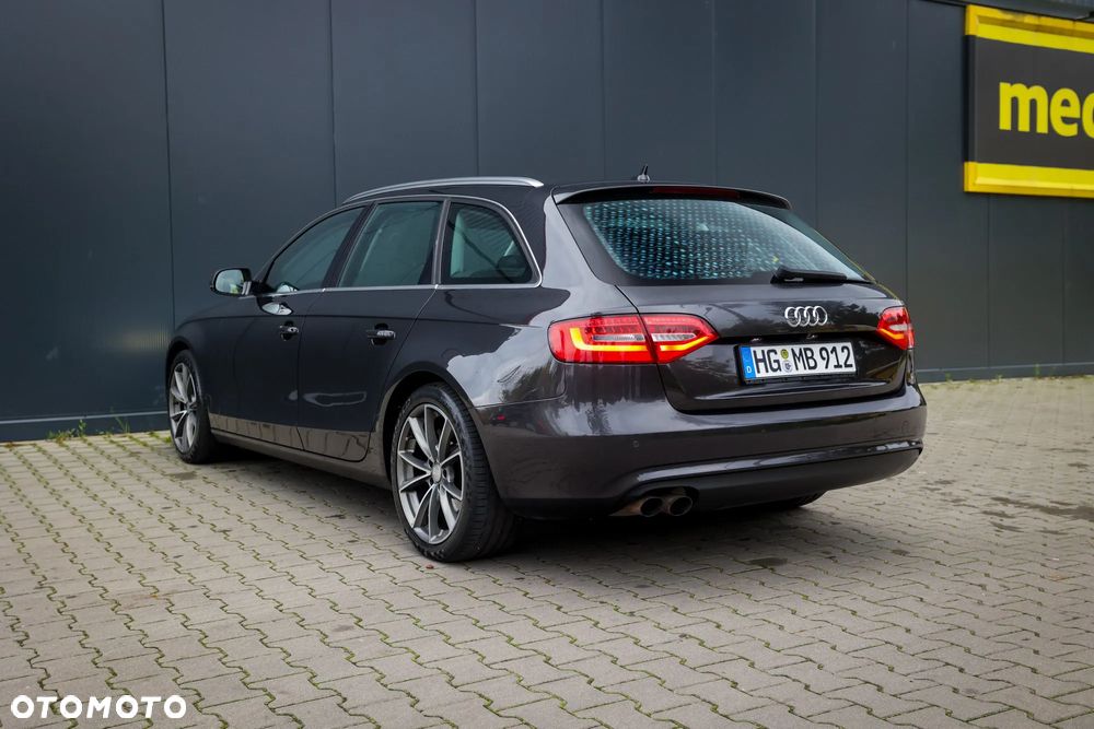 Audi A4 - 8