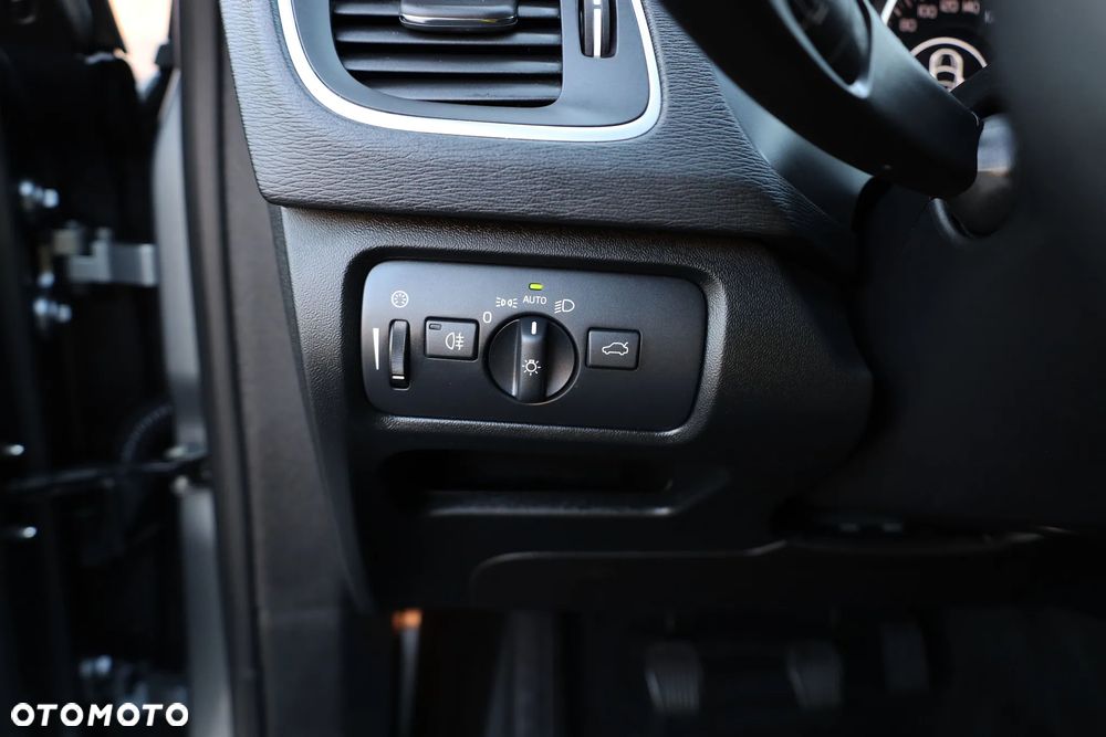 Volvo V40 T2 Drive-E Kinetic - 19