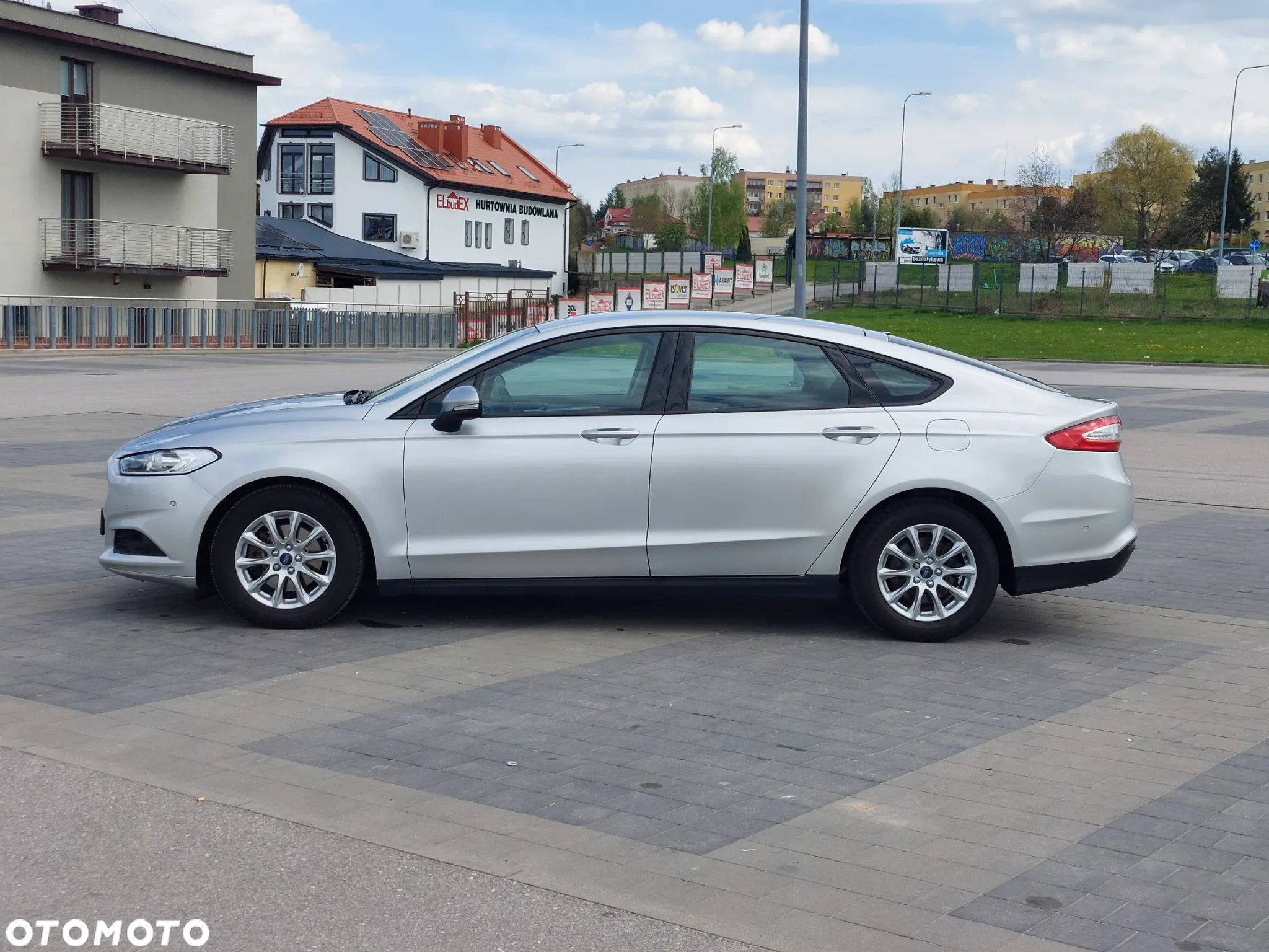 Ford Mondeo - 8