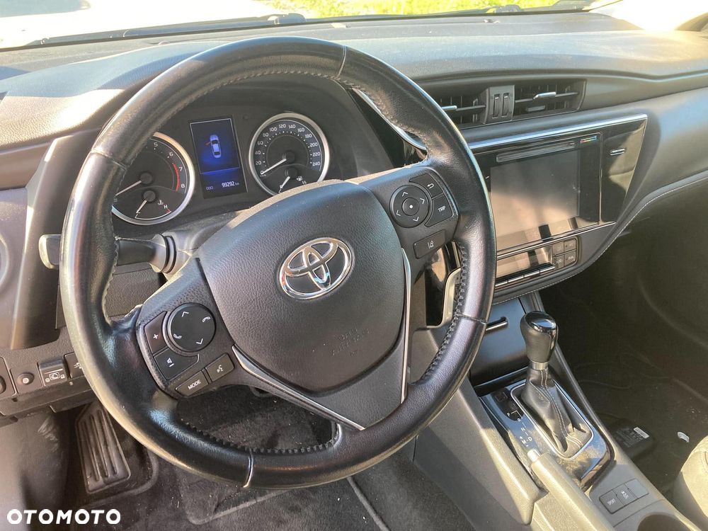 Toyota Corolla 1.6 Premium MS EU6 - 18